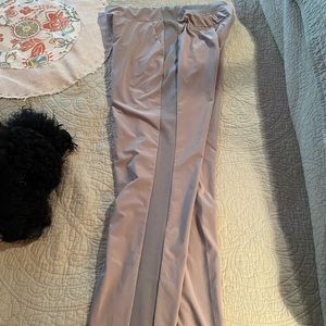 Athleta Brooklyn ankle pants in light grey.